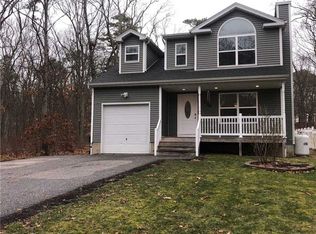 244 River Rd, Shirley, NY 11967