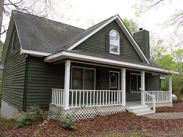 131 Carriage Ct NE, Milledgeville, GA 31061