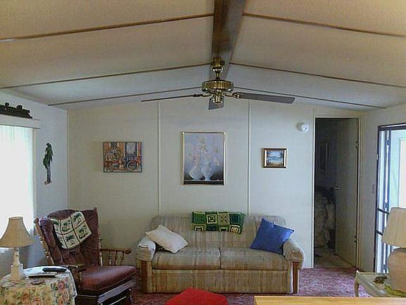 5th image of 23 Lakeview Dr