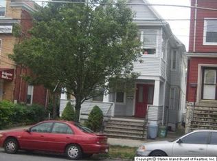 154 McClean Ave, Staten Island, NY 10305