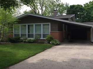 511 Lisa Rd, Dundee, IL 60118