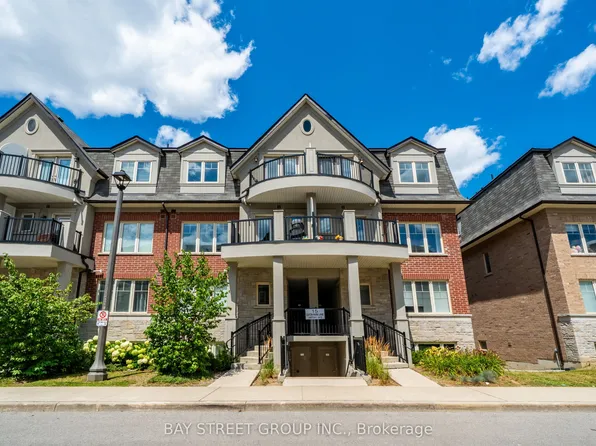 15 Eaton Park Ln #27, Toronto, ON M1W 0A5