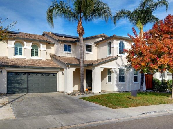 1253 Pyrenees St