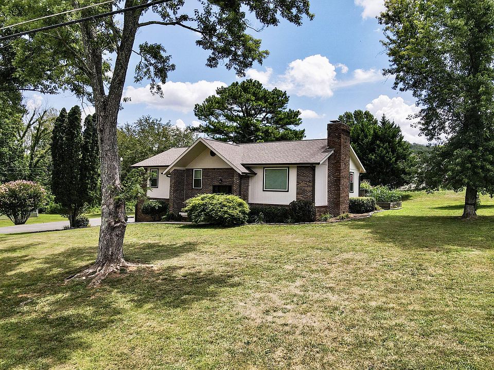 1st image of 108 Brook Dr NW