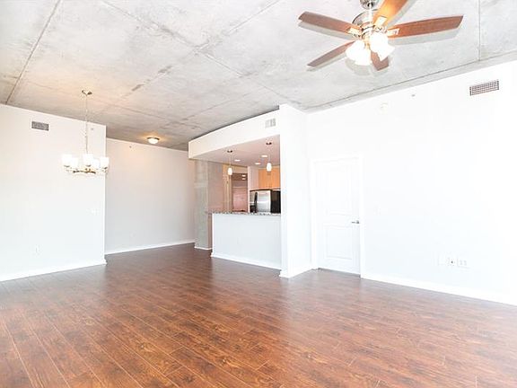4th image of 777 N Ashley Dr Unit 2913