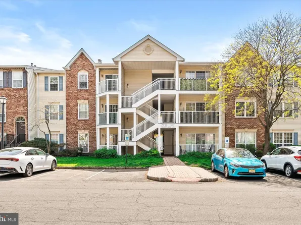 41 Cheverny Ct, Hamilton, NJ 08619