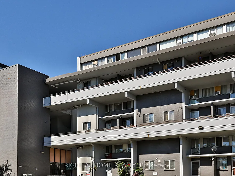 35 Sunny Glenway #302