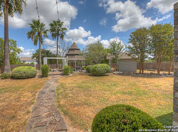 2nd image of 126 Sky Country Dr