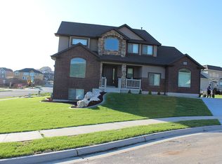 2094 E Greatblack Cir, Layton, UT 84040