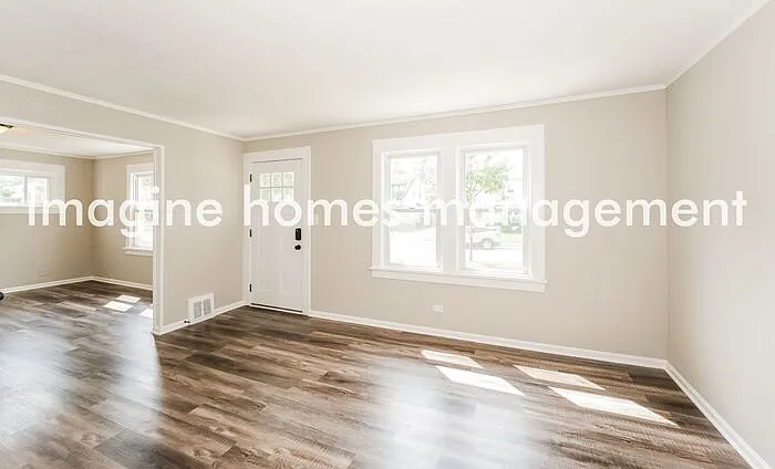 4 bed, 2.0 bath, 1540 sqft, $2,295 — Photo 3