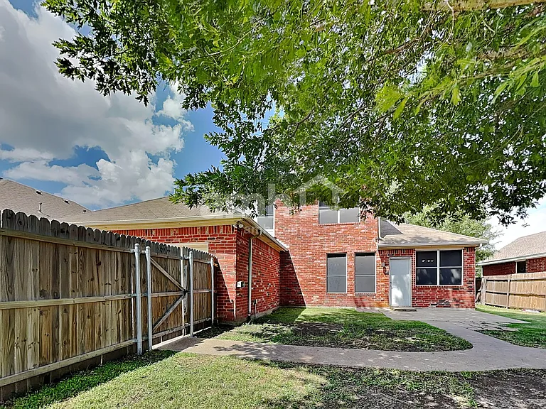 5217 Alec Dr — Photo 22