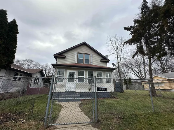 815 E Bowman St, South Bend, IN 46613