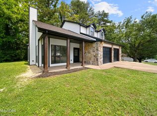 107 Tiffany Pl, Oak Ridge, TN 37830