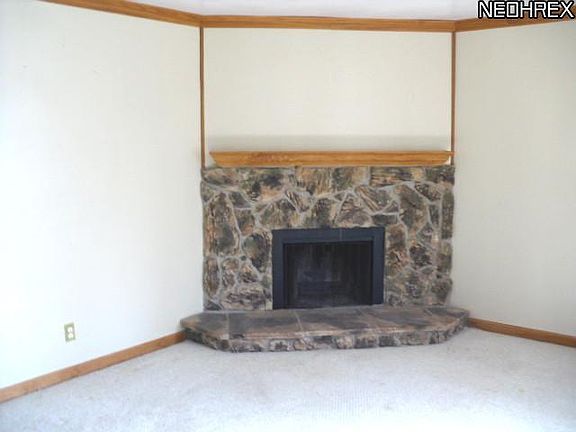 2nd image of 482 Brookfield Ave