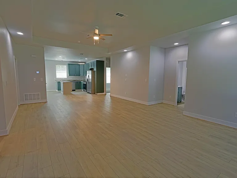 2720 Jewell Rd — Photo 4