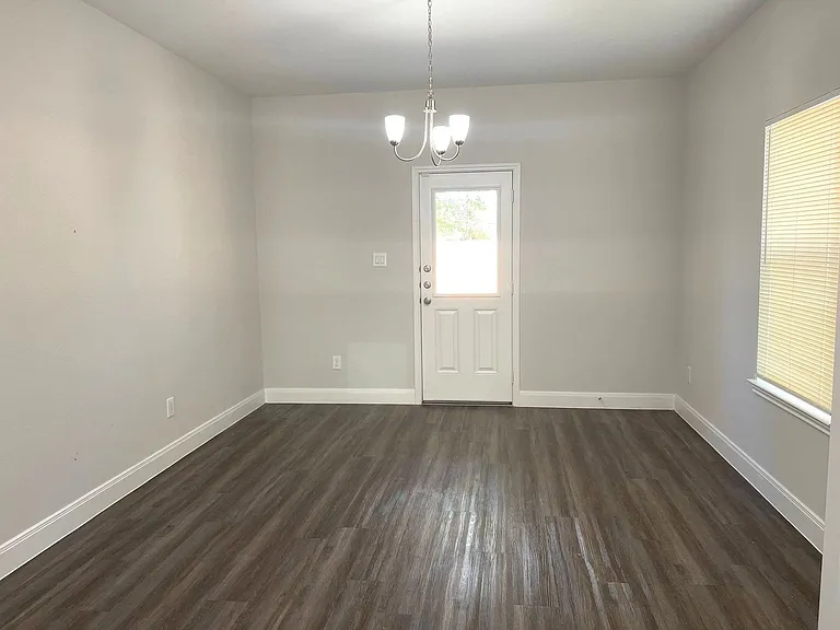 9327 Camay Dr. — Photo 4