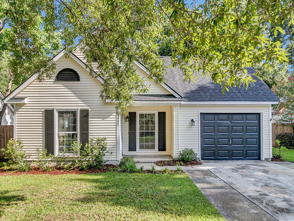 1st image of 221 Alston Cir