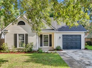 221 Alston Cir, Goose Creek, SC 29445