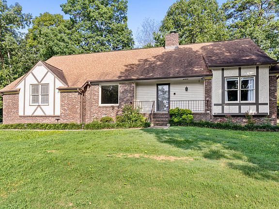 2nd image of 2513 Shenandoah Dr