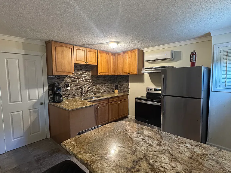 3705 Market St #1 — Photo 16