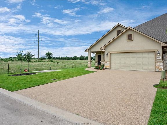 2nd image of 1804 Lonetree Dr