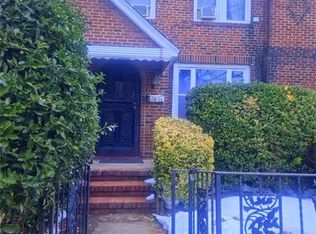 219-35 Edgewood Ave, Jamaica, NY 11413