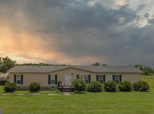 1367 Bond Bridge Ext, Royston, GA 30662