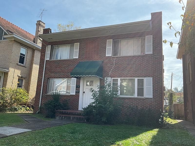 1st image of 915 11th Ave
