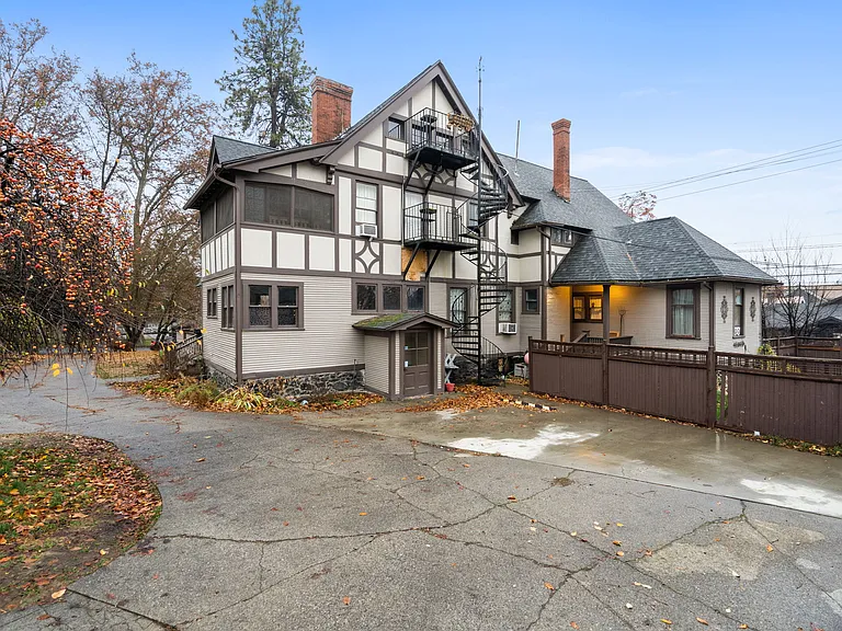 1128 W 9th Ave — Photo 17