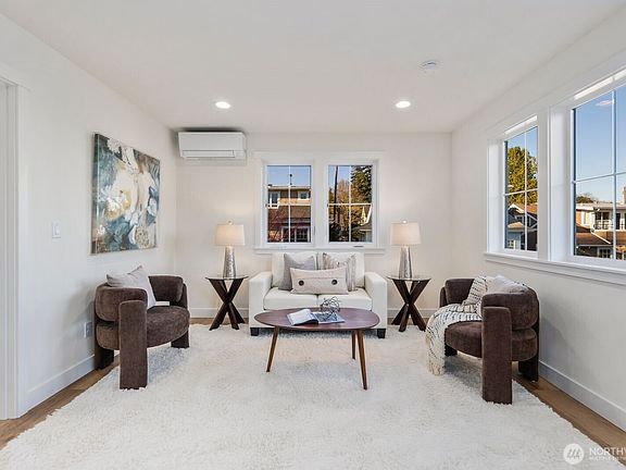 4th image of 1004 N 48th Street #C