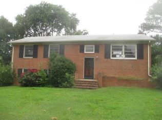 318 Hummingbird Rd, Richmond, VA 23227