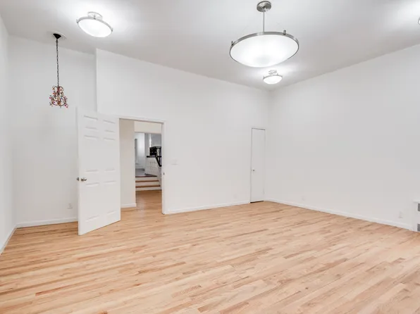 102 Pierrepont Street image 23 of 42