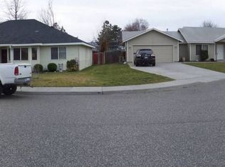 4619 W Grand Rond Ave, Kennewick, WA 99336