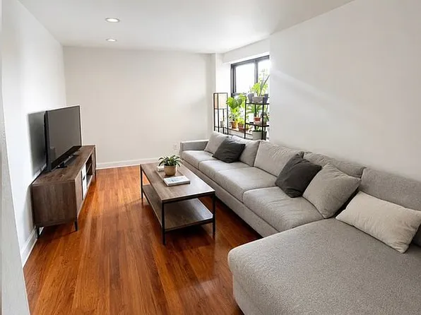 141-10 28th Ave #5G, Queens, NY 11354