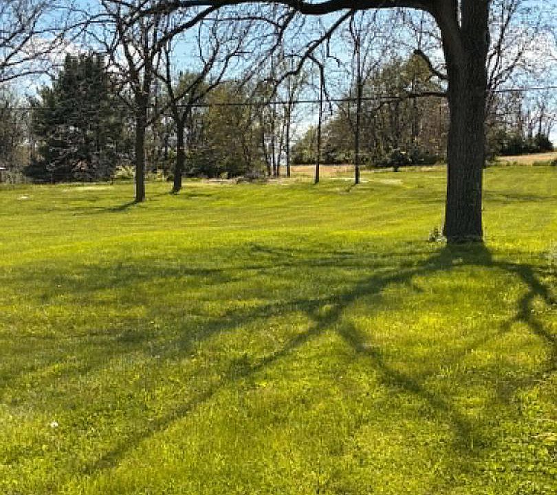 1st image of 15219 Fairview Rd