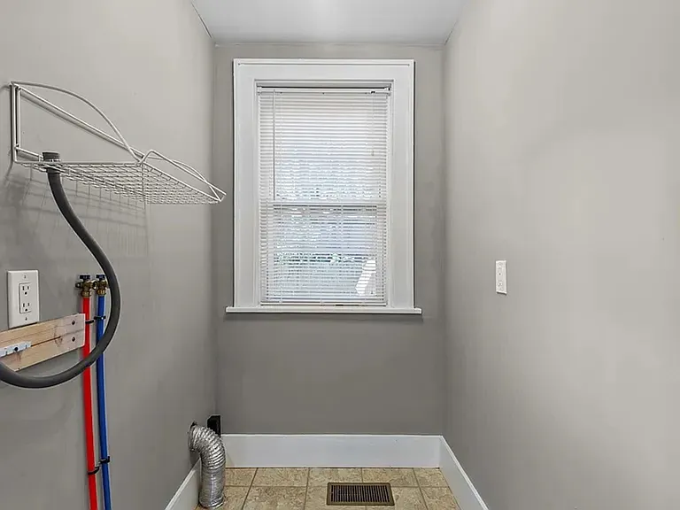 830 Purdue Ave — Photo 14