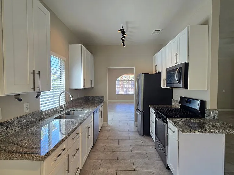 2809 Albrook Ct — Photo 10