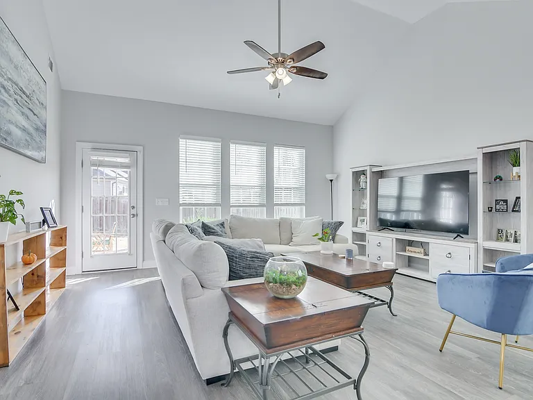 868 Williford Run Dr — Photo 14