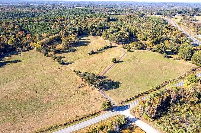 1st image of 44333 Stony Gap Rd