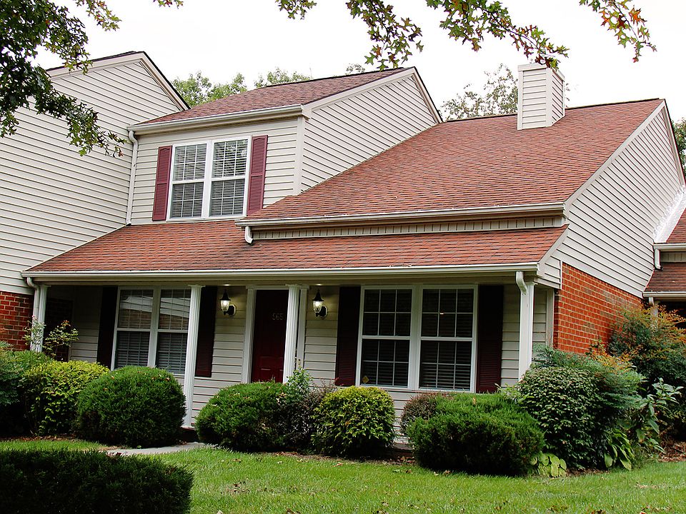 1st image of 565 Gold Leaf Dr