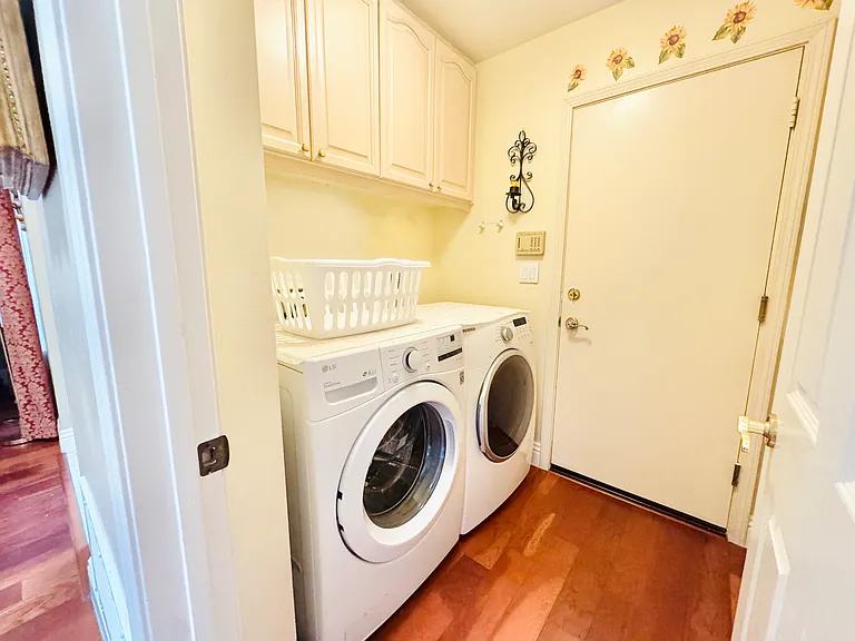 1812 Fox Springs Cir — Photo 11