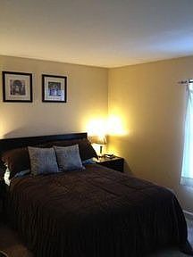 1st image of 948 Lexington Ln