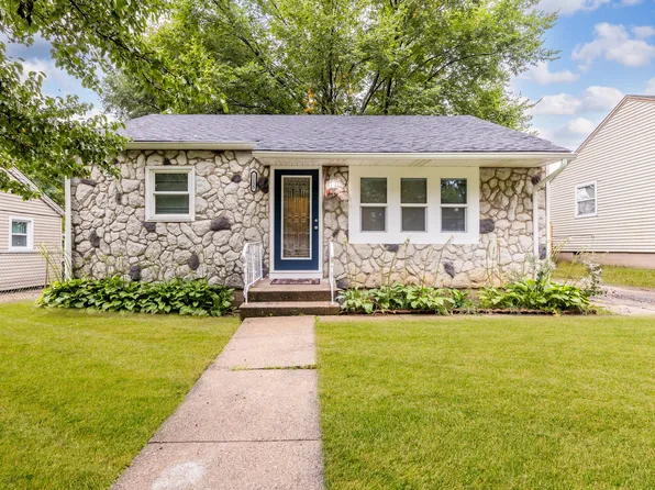 1135 E Galena Blvd, Aurora, IL 60505