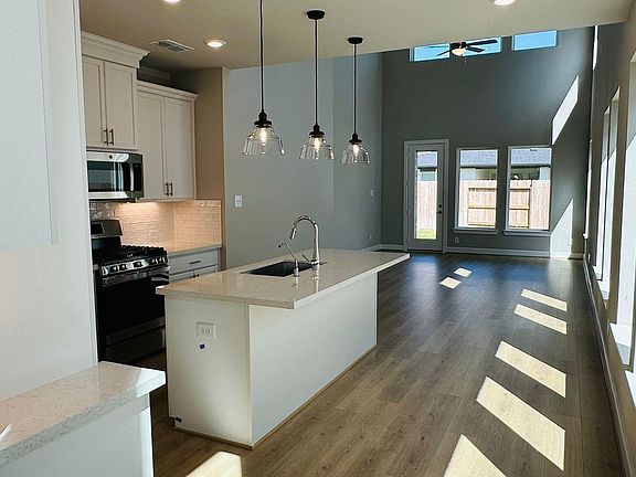 4th image of 21818 Fitzroy Manor Ln