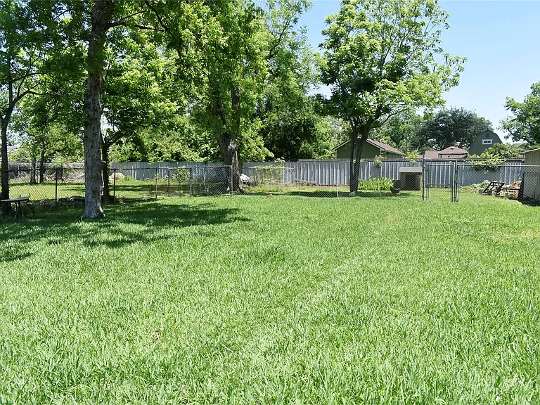 5922 Lavender St — Photo 21