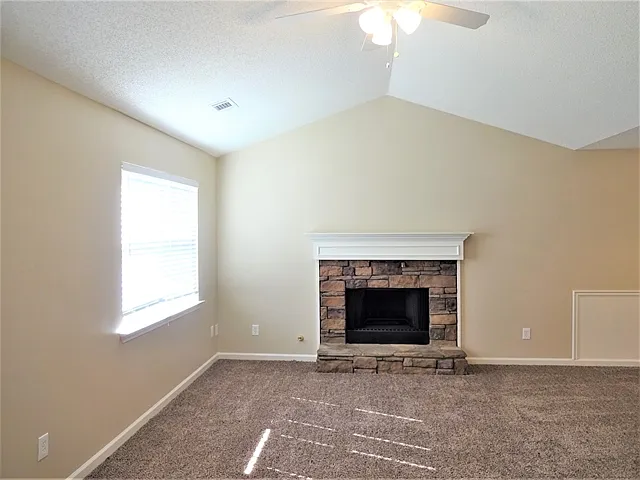302 Christian Ct — Photo 7