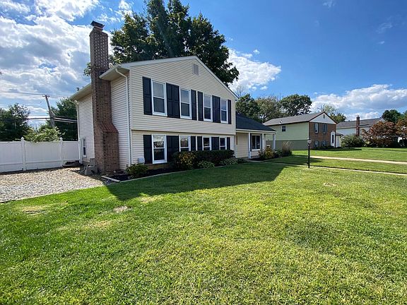 3rd image of 1314 Gates Head Dr