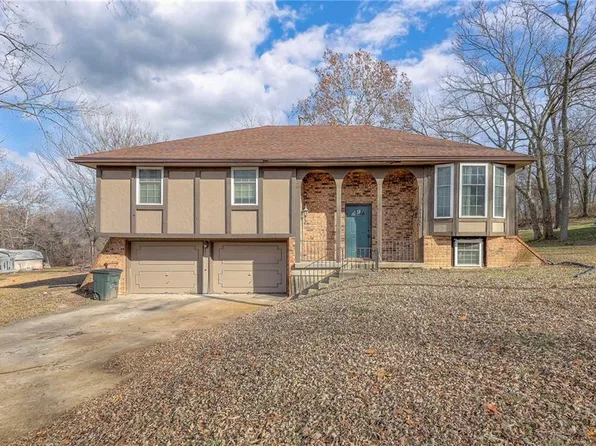 2725 N 86th Ter, Kansas City, KS 66109