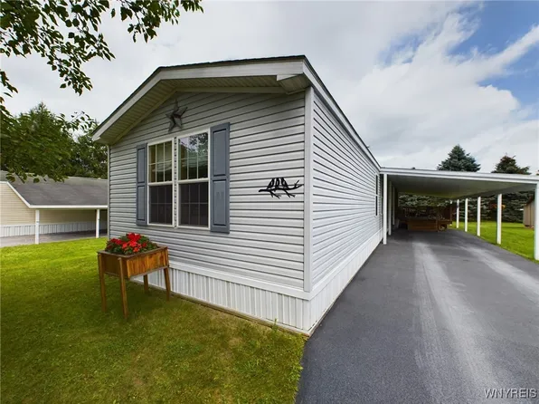114 Valley Dr, Great Valley, NY 14741