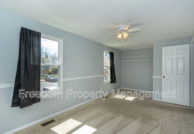 4686 Hercules Ln — Photo 12
